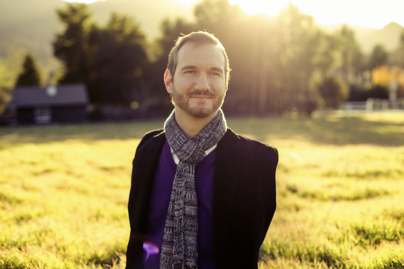 Nick Vujicic en tournée en 2017 pour les 100 ans de la Maison de la Bible